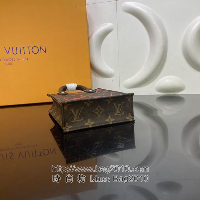 Louis Vuitton新款女包 M69442爱心丝印 路易威登Petit Sac Plat手袋 LV手机包手提斜挎小包  ydh4181